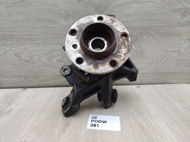 6792529 BMW Цапфа (поворотный кулак) задний левый купить в Каменское