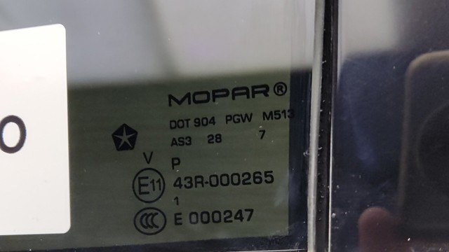CHRYSLER 68086589AA Стекло двери задней левой в наличии Запорожье