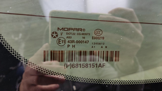 Стекло заднее, 3/5-й двери (ляды) 68158151AF CHRYSLER