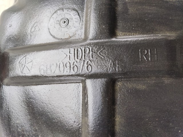 CHRYSLER 68209676AE Подкрылок задний правый в наличии Сумы
