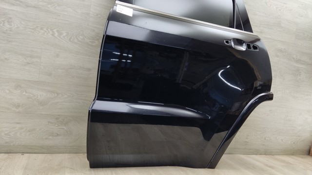 Дверь пассажирская задняя левая 68258507AD CHRYSLER