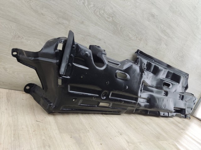 68264961AA CHRYSLER Защита днища правая купить в Черновцы