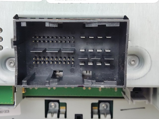 CHRYSLER 68292817AI Магнитола (радио AM/FM) в наличии Винница