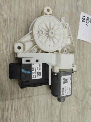 CHRYSLER 68302551AA Мотор стеклоподъемника двери передней левой в наличии Винница