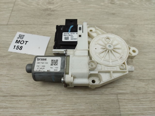 CHRYSLER 68302551AA Мотор стеклоподъемника двери передней левой в наличии Харьков