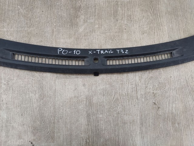 NISSAN 683104CC0A в наличии Ровно