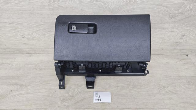 NISSAN 685005DC0A Ящик перчаточный (бардачок) в наличии Одесса