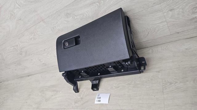 685005DC0A Ящик перчаточный (бардачок) купить Кривой Рог
