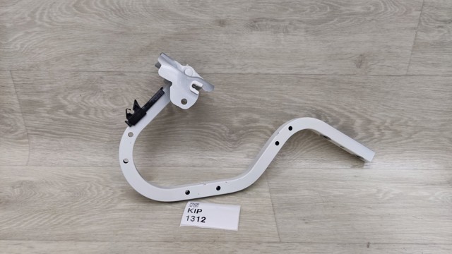Шарнир крышки багажника 68610TRTA00ZZ HONDA