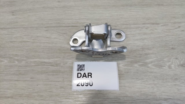 TOYOTA 6878052031 Петля двери задней левой в наличии Львов