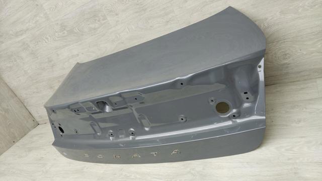 HYUNDAI 69200L1010 Крышка багажника в наличии Полтава