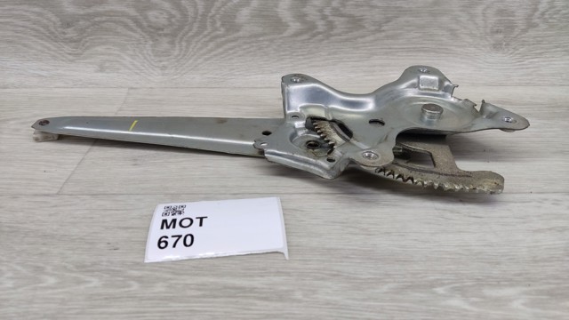 TOYOTA 6980442040 Механизм стеклоподъемника двери задней левой в наличии Ужгород