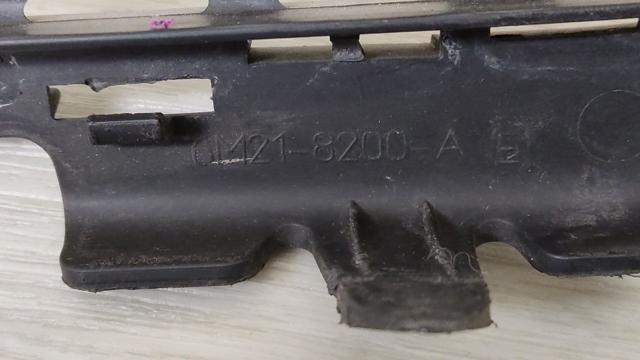 6M218200AE FORD Решетка радиатора купить в Чернигов