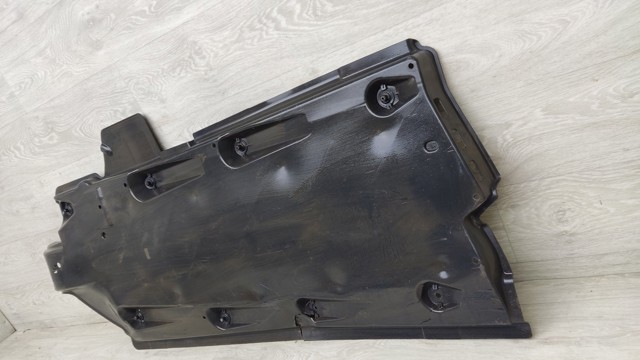 Защита днища, правая 6R0825202A VAG