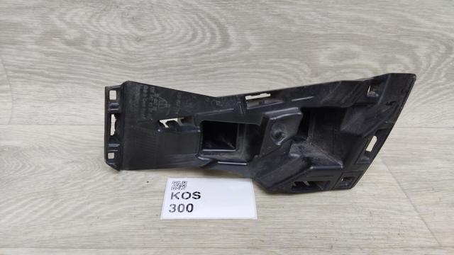 Кронштейн решетки радиатора 6V0807724 VAG