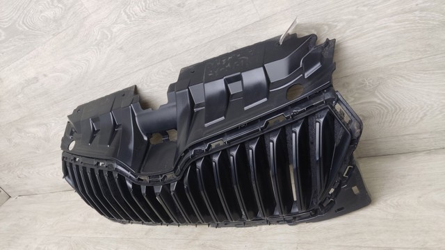 6V0853653C VAG Решетка радиатора купить в Киев
