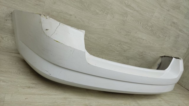 VAG 6V9807421 Задний бампер в наличии Каменское