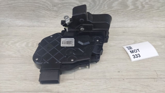 6W8A21812AD LAND ROVER Замок передней правой двери купить в Днепр