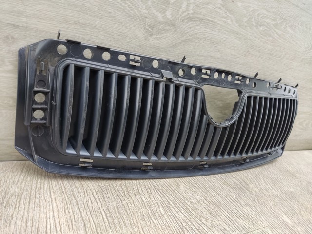 6Y0853668B Решетка радиатора купить Одесса