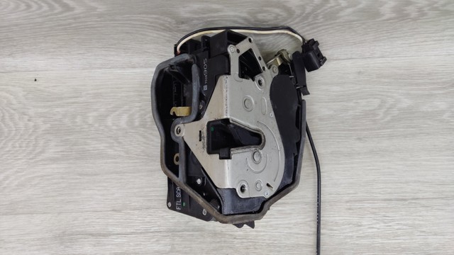 Запор кабины 7028905 BMW