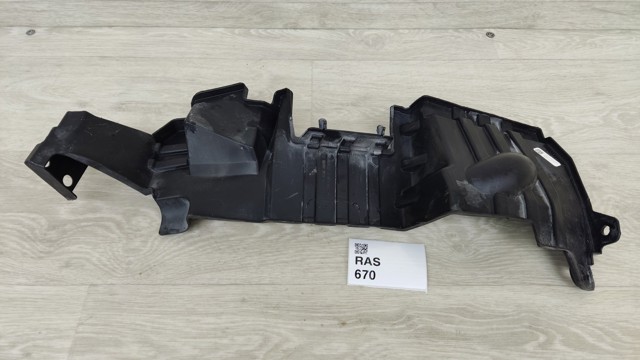71111TXMA00 Воздуховод (дефлектор) радиатора правый купить Черкассы