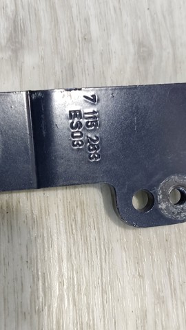 BMW 7115263 Петля капота левая в наличии Кривой Рог