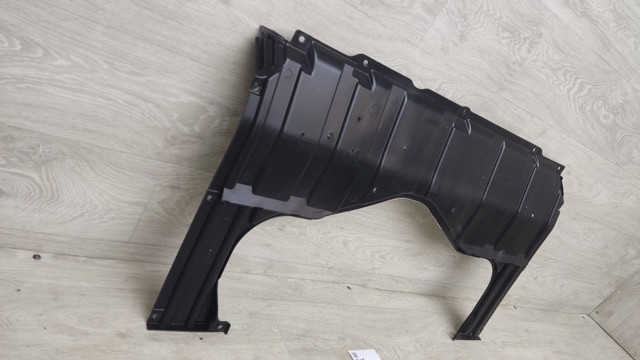SUZUKI 7241161M00 Защита двигателя, поддона (моторного отсека) в наличии Харьков
