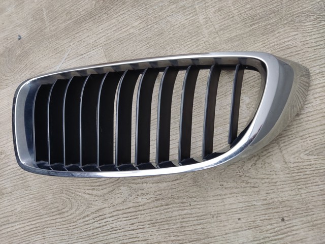 BMW 7294813 Решетка радиатора в наличии Ровно