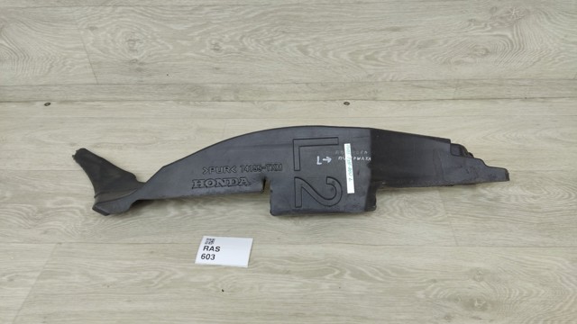 Уплотнитель арки крыла 74155TXMA00 HONDA