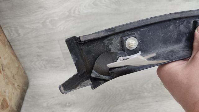 TOYOTA 7507748010 Накладка двери задней правой в наличии Черкассы