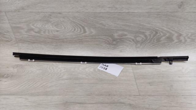 TOYOTA 7574076020 Молдинг опускного стекла двери задней левой в наличии Винница