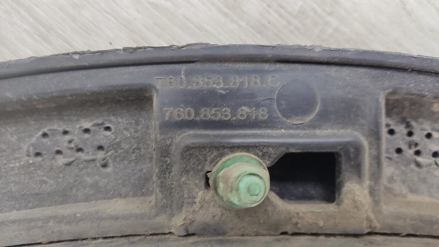 VAG 760853818C Подкрылок задний правый в наличии Хмельницкий