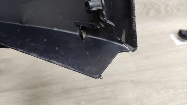 TOYOTA 76852F4010 Накладка бампера переднего левая в наличии Хмельницкий