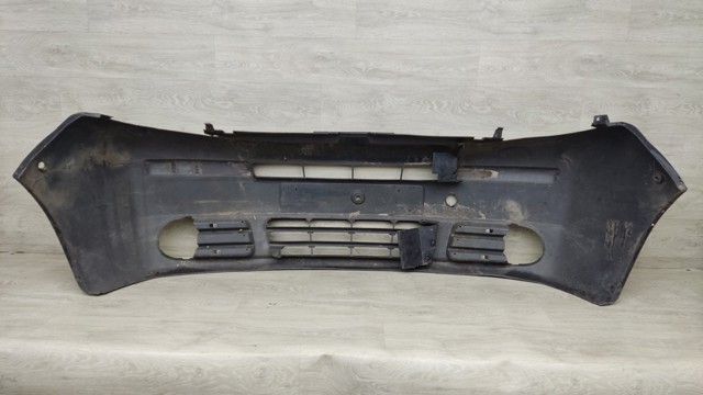 Бампер на авто 7700312785 RENAULT