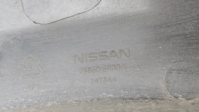 Молдинг арки колеса заднего, правый 788606RR0A NISSAN