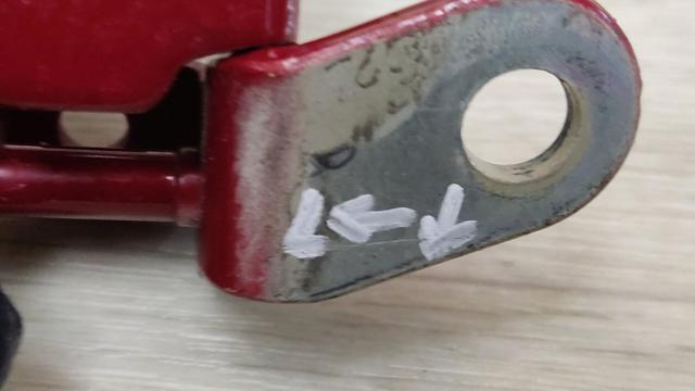 Петля двери задней левой 793102H000 HYUNDAI