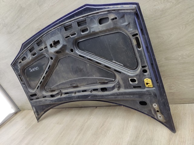 VAG 7M0823031D Капот в наличии Ужгород