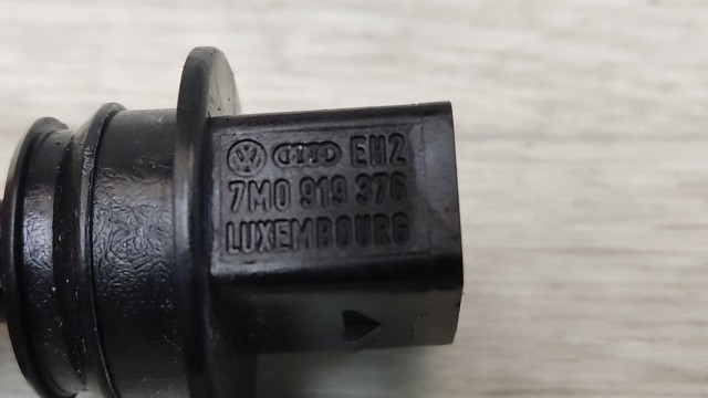 Датчик уровня бачка стеклоомывателя 7M0919376 VAG