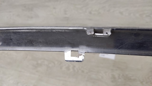 7P6853835 VAG Молдинг бампера заднего центральный купить в Каменское