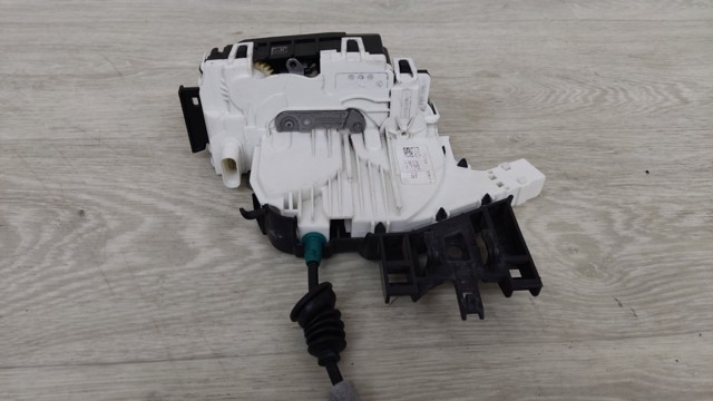 NISSAN 805015DC0A Замок водительской двери в наличии Винница