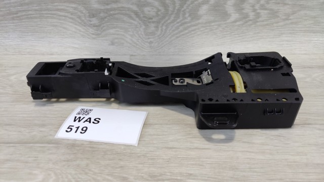 RENAULT 806079016R Держатель наружной ручки двери левых дверей в наличии Ровно