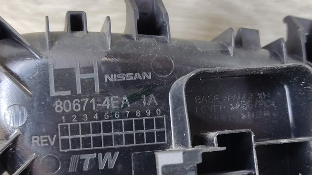 Дверная ручка внутренняя левая передняя/задняя 806714EA1A NISSAN