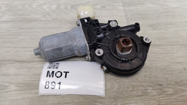 Мотор стеклоподъемника водительской двери 807304CA0A NISSAN