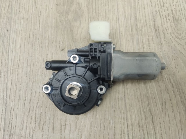 NISSAN 807314CA0A Мотор стеклоподъемника двери передней правой в наличии Харьков