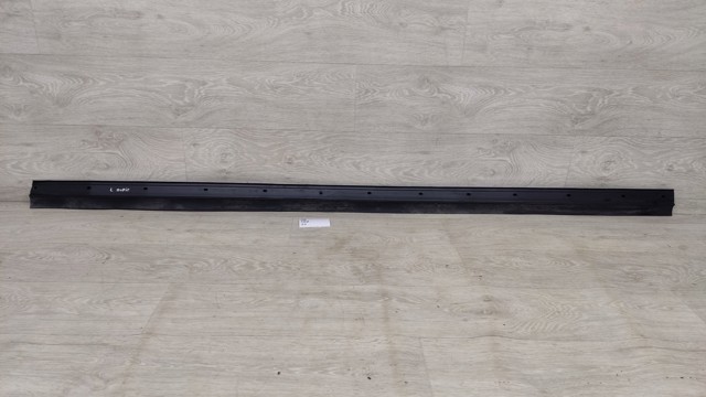 Накладка наружняя (молдинг) порога, левый 808396RR0A NISSAN