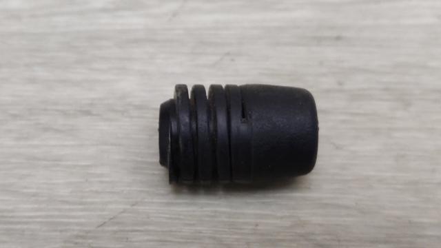 Отбойник капота 817382V000 HYUNDAI