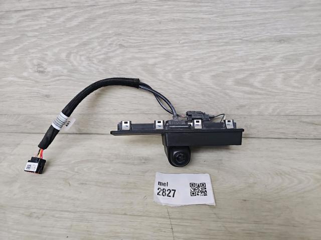 Кнопка привода замка третей/пятой двери 81820CV010 HYUNDAI
