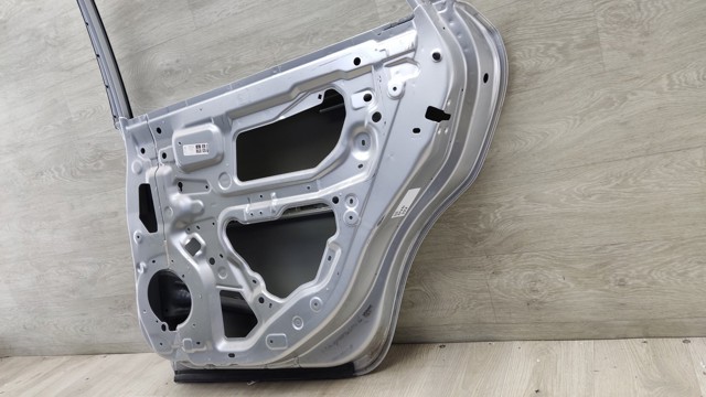 Задняя правая дверь 821003TA0D NISSAN