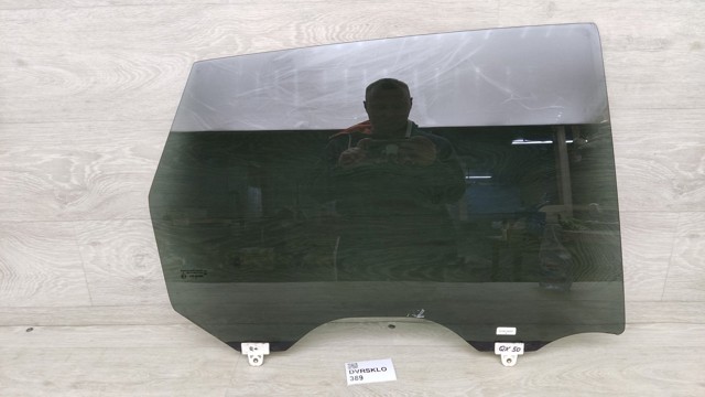 Окно задней двери 823005NA2A NISSAN