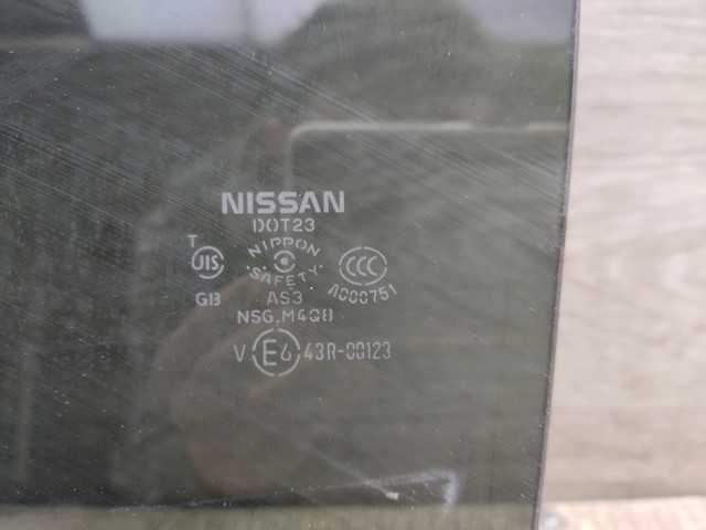 823011AA0B NISSAN Стекло двери задней левой купить в Львов
